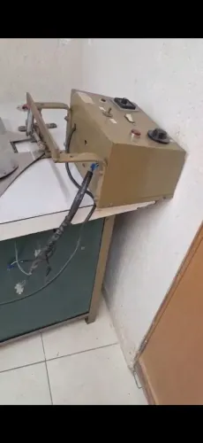 Maquina de passar e dobrar camisas