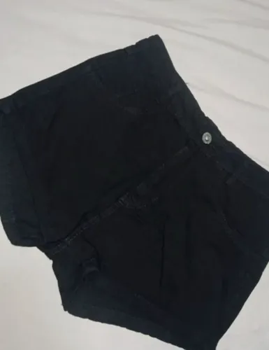 Short jeans preto