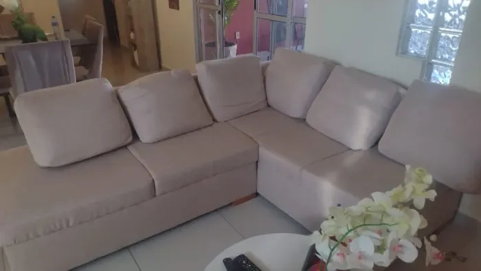Sofá em L