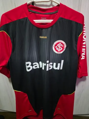 Camisa Internacional de treino - com detalhe