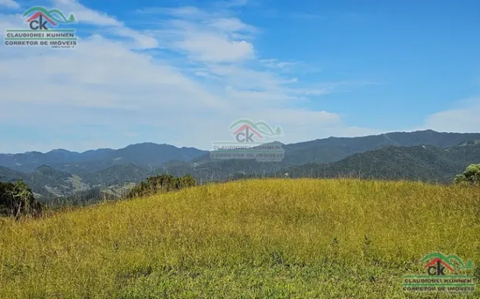 Terreno rural à 100m da BR 282, com lindo visual panorâmico