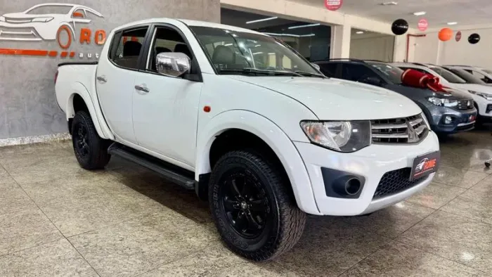 Mitsubishi L200 Triton HPE 3.5 CD V6 24V Flex Aut. 2012
