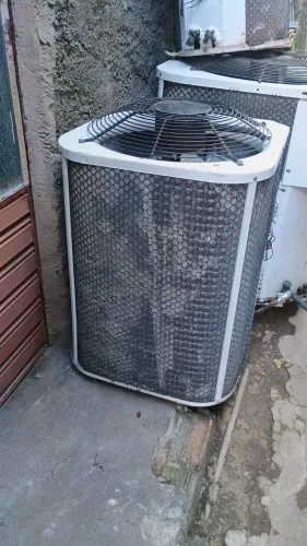 Condensadora de 60 mil btus serpentina cobre trifásico gás R22 funcionando perfeitamente 
