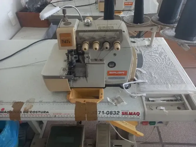 Maquina de costura 