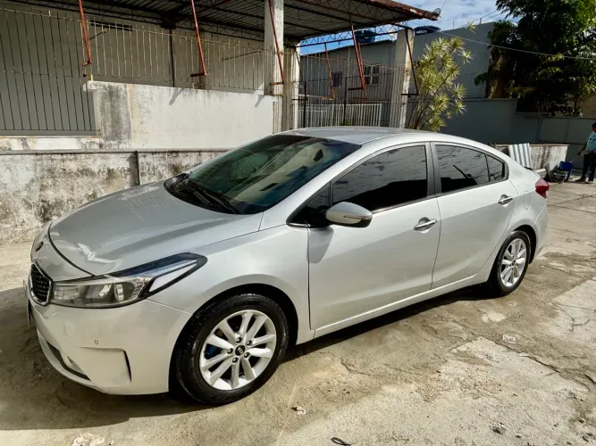 Kia Motors Cerato 1.6 16V Flex Aut. 2017