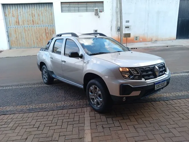 Renault Duster Oroch Intense 1.6 Flex 16V Mec. 2024
