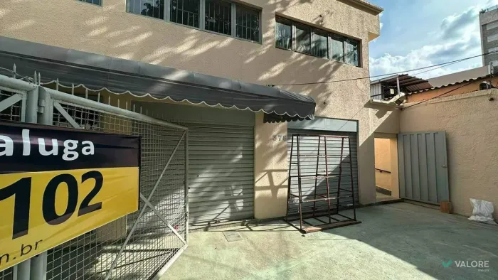 Casa comercial para aluguel no Carmo