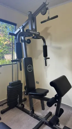 Estação de Musculação WCT Fitness 80kg - Completa e em Bom Estado
