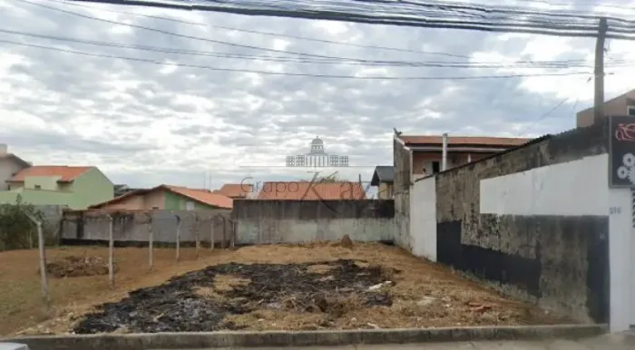 Oportunidade - Terreno - Bosque dos Ipês - 300m².