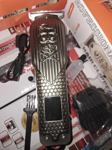 Máquina de cortar cabelo profissional LCD 