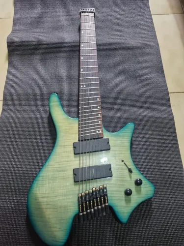 Guitarra Headless 8 Cordas