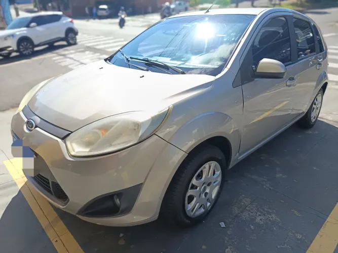 Ford Fiesta 1.6 16V Flex Mec. 5P 2014