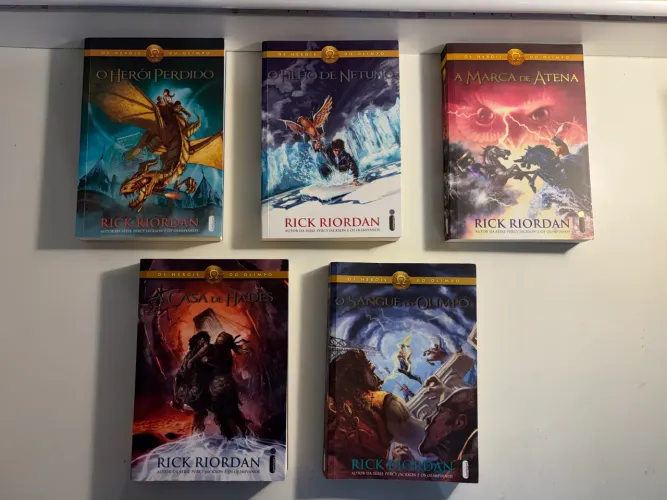 Box coleção heróis do olimpo percy jackson