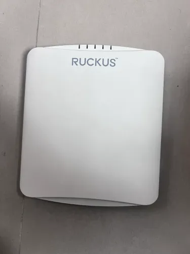 Access point ruckus R650