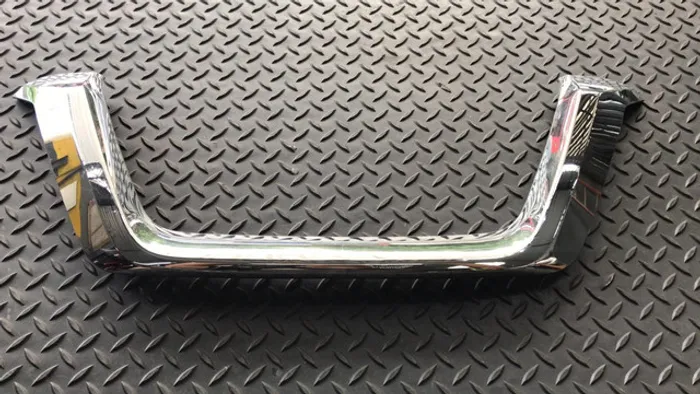 Nissan kicks friso recuperado cromado original grade frontal: