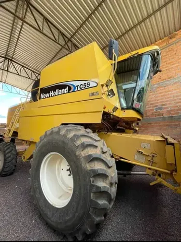 Colheitadeira TC 5090