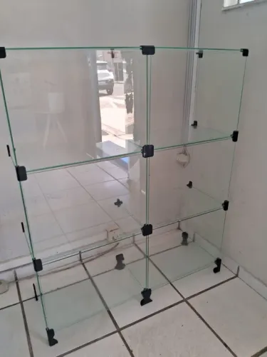 Balcão de vidro expositor para lojas aparti de 450 R$