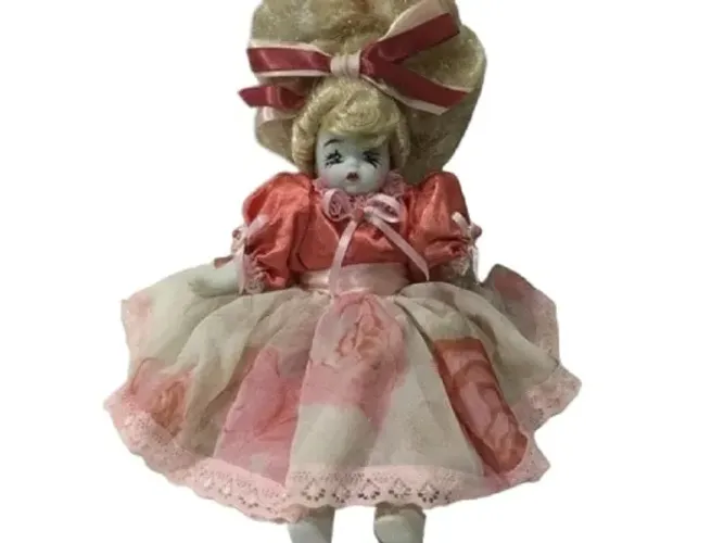 Boneca De Porcelana 21 cm Anos 80