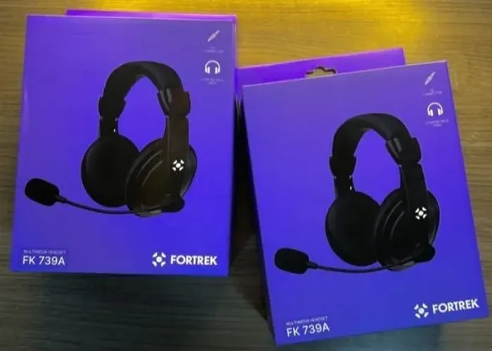 Fone De Ouvido Multimídia Com Microfone Fortrek Fk739a Preto