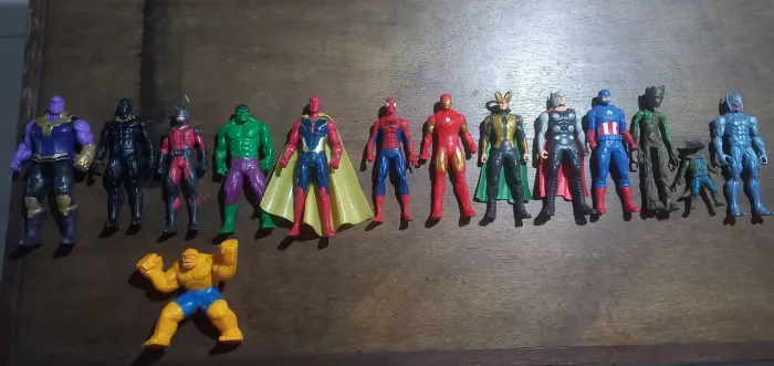 Coleção Bonecos Vingadores Marvel