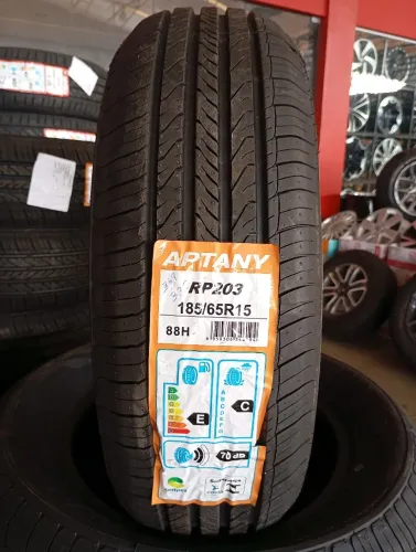 Pneu aptany 185/65R15 88H