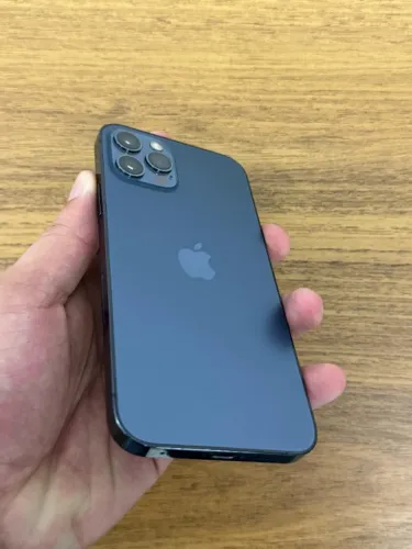 iPhone 12 Pro 128GB Semi Novo com Saúde da Bateria em 80%!