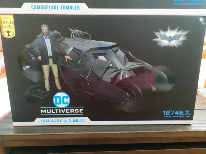 Mcfarlane Tumbler com Lucius Fox Batmóvel Batmobile 1/10 DC Comics