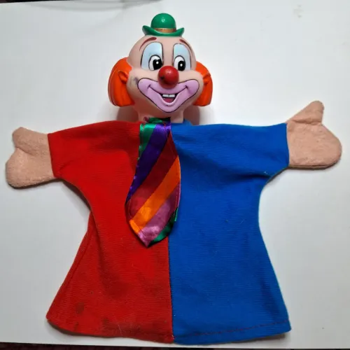 Boneco Vintage de Palhaço para Fantoches - Diversão Garantida!