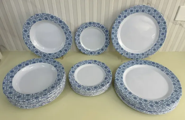 Elegante Kit com 36 Pratos de Melamina "Eco's Houseware" (raso/fundo/sobremesa)