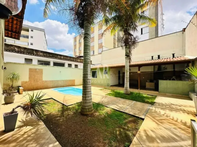 Casa à venda, 3 quartos, 1 suíte, 3 vagas, Santa Amélia - Belo Horizonte/MG