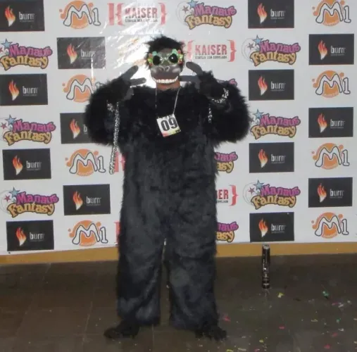 Fantasia de gorilla - pode vestir ou usar de decoração de halloween