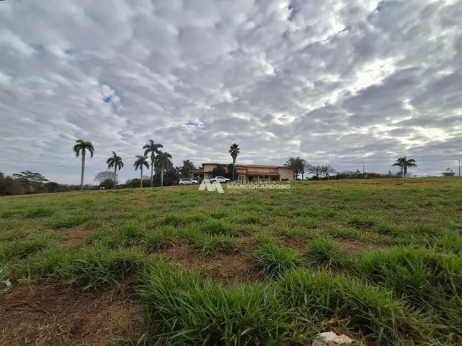 Terreno à venda, 420 m² por R$ 110.000,00 - Centro - Potirendaba/SP