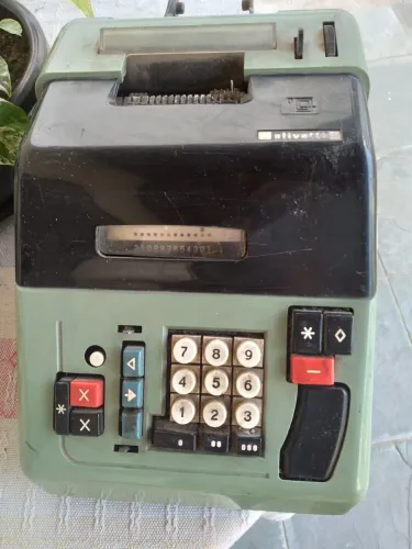 Calculadora antiga comercial