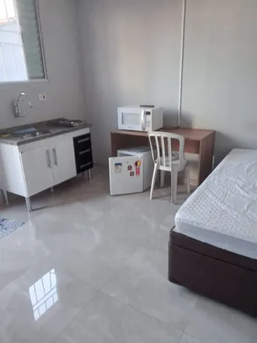  QUARTO  SUITE  IMOBILIADO   NO BROOKLIN      PROXIMO . DA BERRINI  SHOPPING MO