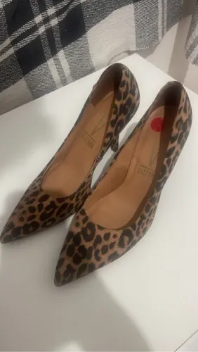 Scarpin Vizzano Animal Print