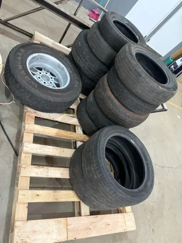 Pneus semi novos Aro 14, 15, 16, 17 e 18. Carros e Camionetes 