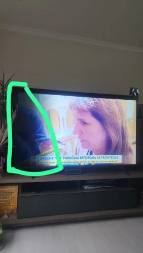 Smart TV Samsung Crystal UHD 65? 4K - com leve defeito na tela