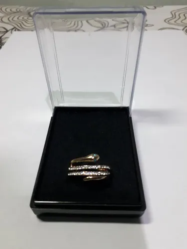 Anel Cobra Dourado com Pedras