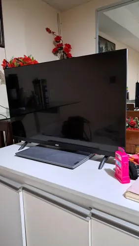 Televisão AOC 32 POLEGADAS