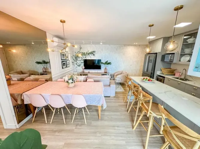 Apartamento com 3 dormitórios à venda, 95 m² por R$ 1.410.000,00 - Praia Alegre - Penha/SC