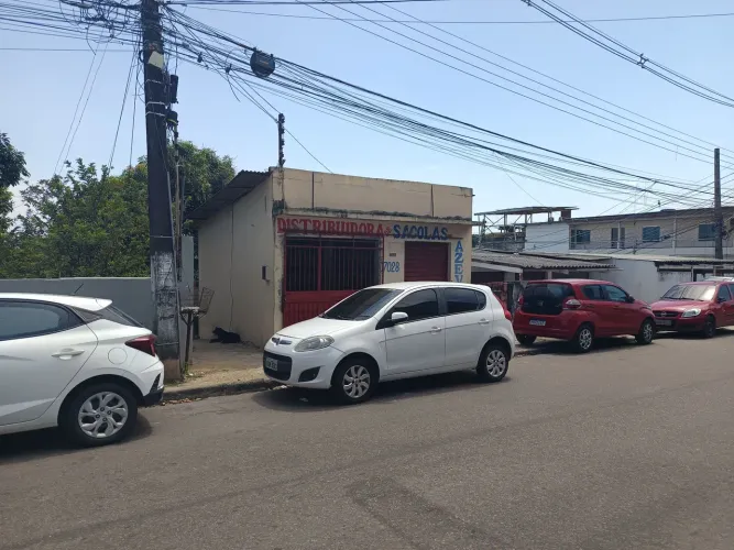 //Casa no Santo Antônio com ponto comercial
