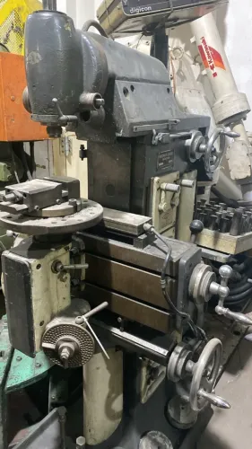 Fresadora Universal Deckel FP1
