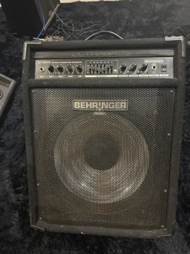 Cubo Behringer impecável 