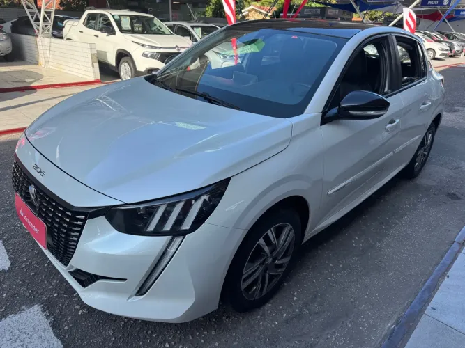 Peugeot 208 Greffe 2022 teto panorâmico 