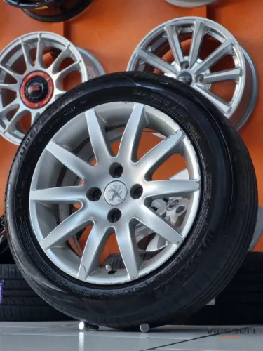 Jogo de rodas e pneus usados - Original Peugeot 308 - aro 16 + Pneus Westlake e Goodyear