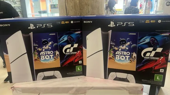 Playstation 5 Slim Digital - aceito seu usado - com garantia de 2 anos