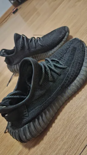 Adidas Yeezy Boost 350 V2 Black