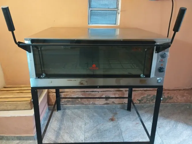 Forno elétrico 127V Refratário pizza, pães, bolos e assados em geral. Progás