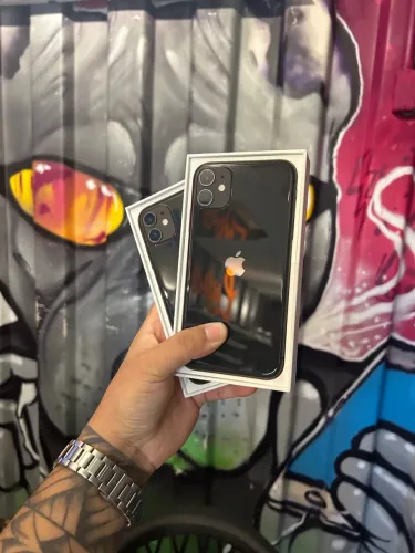 ? IPhone 11 64gb e 128gb preto, caixa e nota 