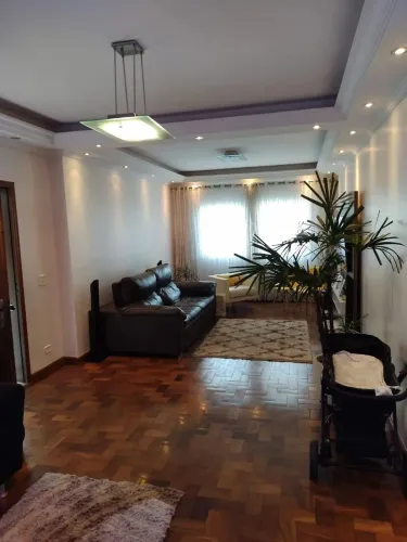 Casa à venda em Osasco-SP, Vila Campesina: 3 quartos, 3 suítes, 1 sala, 4 banheiros, 1 vag